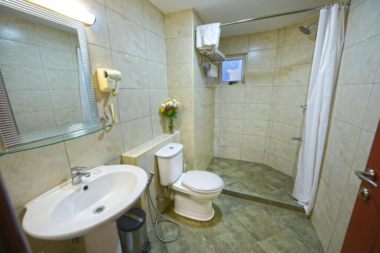 Hotel Sojovalo Кампала Экстерьер фото